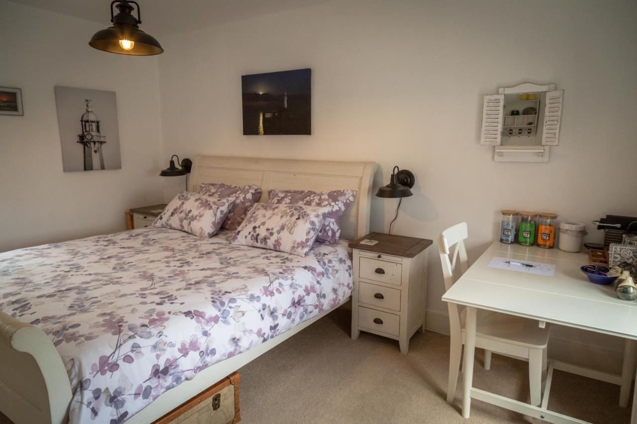 Stone'S Throw Cottage Мевагиси Екстериор снимка